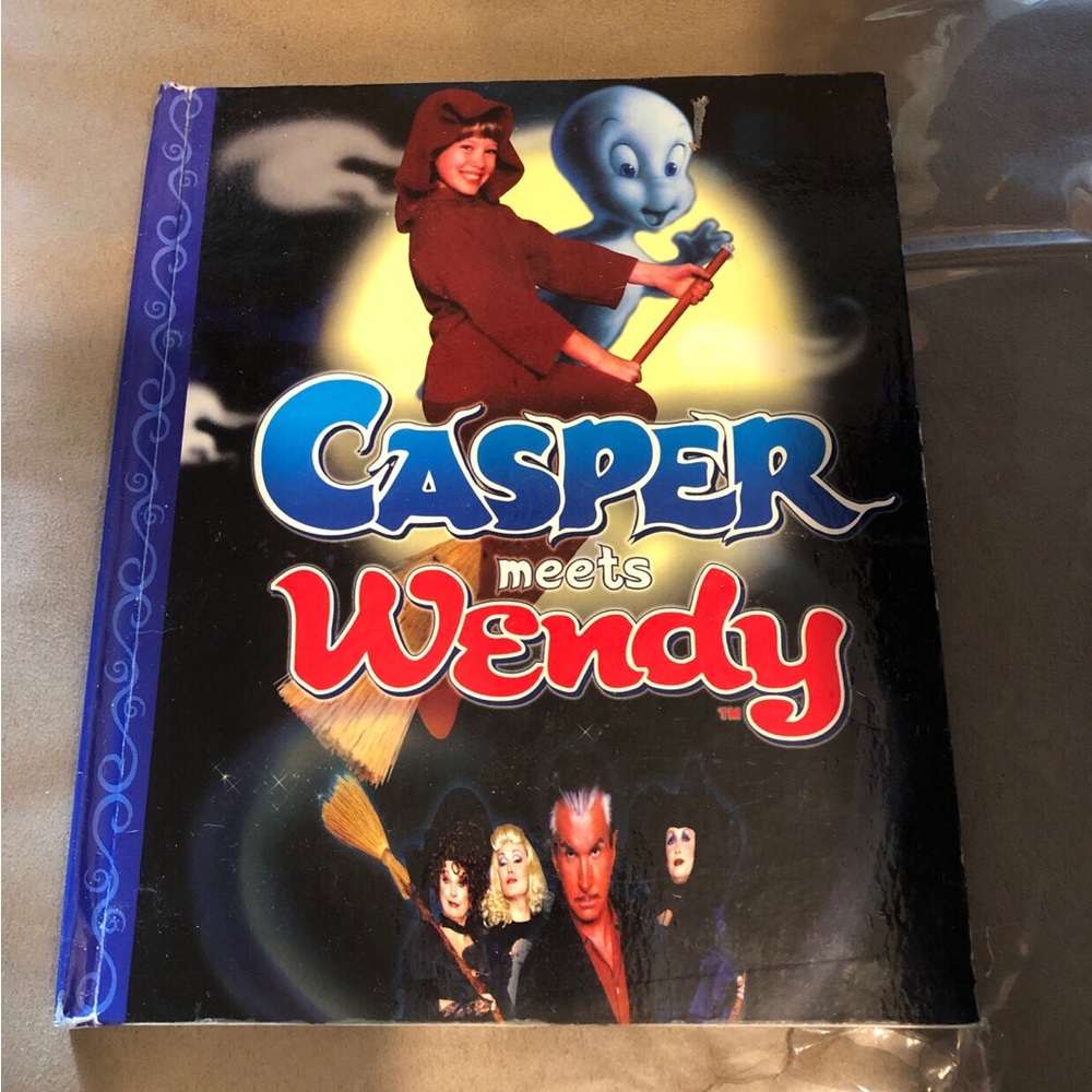 Casper Meets Wendy 👻